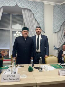 Председателю Духовного управления мусульман Ростовской области вручена высокая награда мусульман ДНР